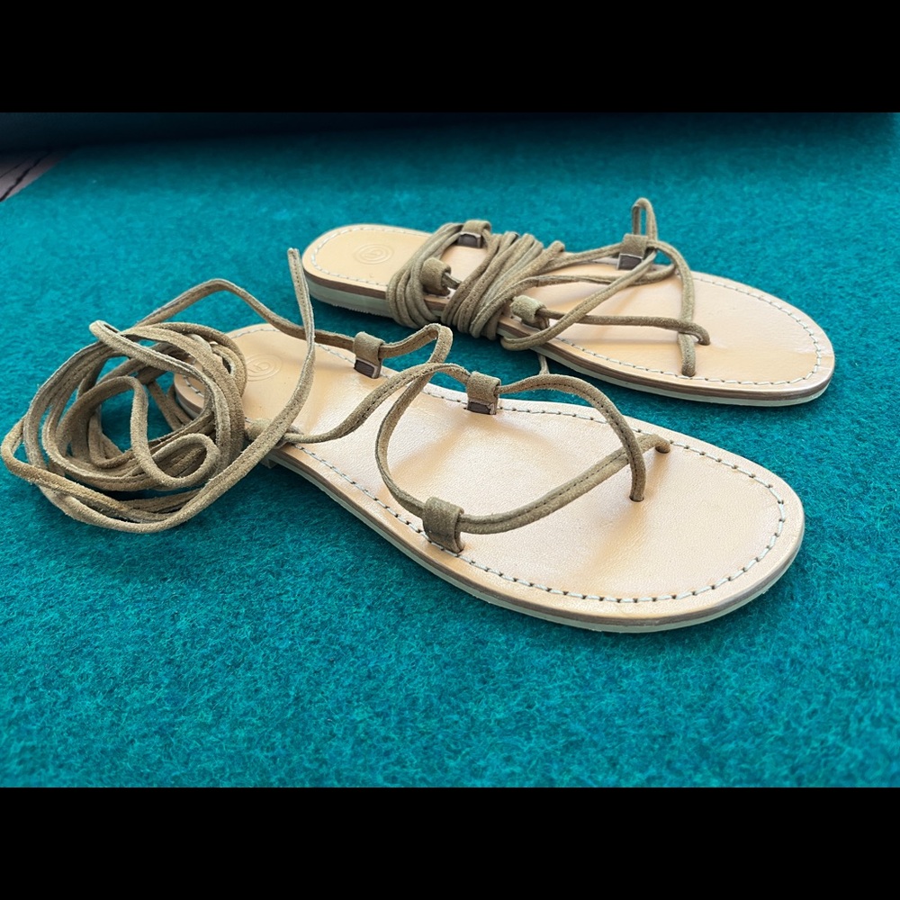 Urban Outfitters- Beige Gladiator Strappy Sandals